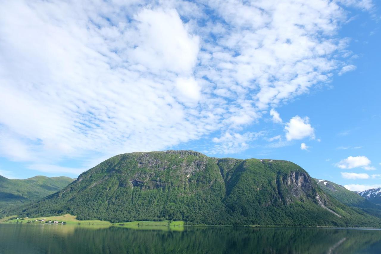 Lake View Holiday Stay In Jolster Ardal  ภายนอก รูปภาพ